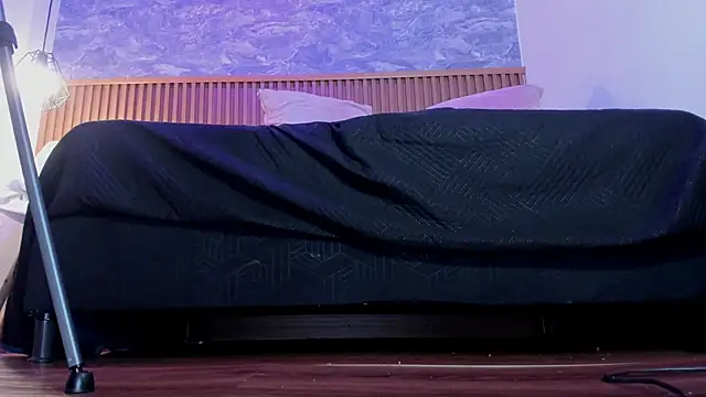 alina_souvage_'s cam snapshot