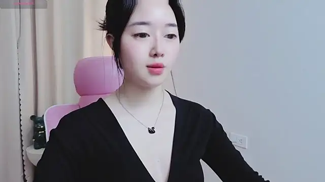 Miu-999 live sex cam