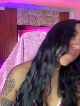 Tamara_Roberts1's cam snapshot