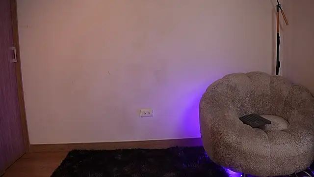 anyiled_hot's cam snapshot