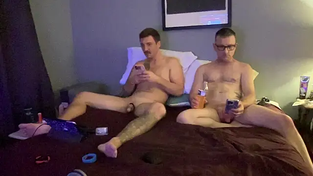 NWBuilt live sex cam