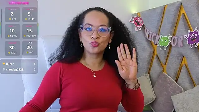 Cintiia_Holmes live sex cam