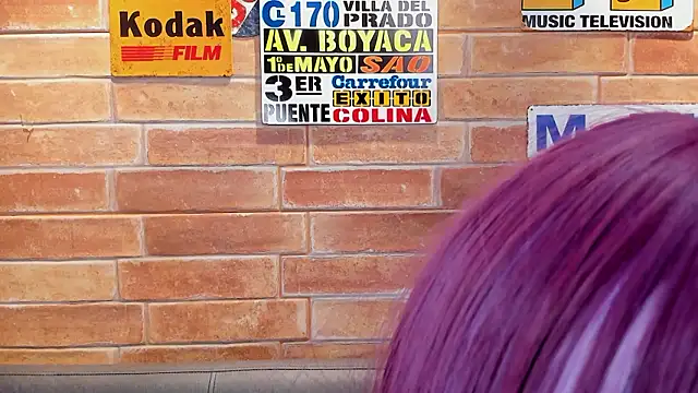 foxy_tiana's cam snapshot