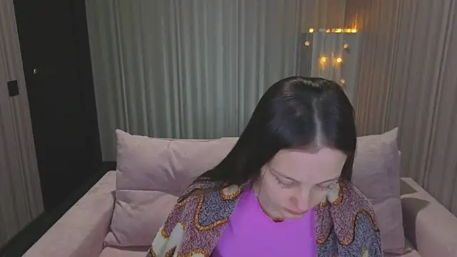 RoxyRay_'s cam snapshot