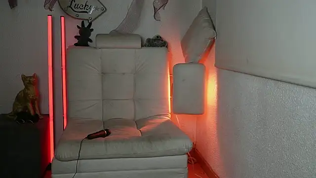 ari_kat's cam snapshot