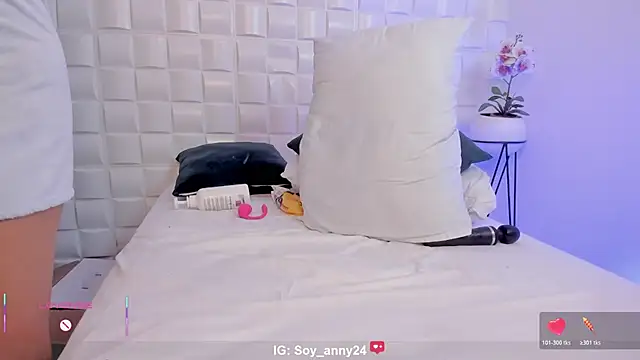 anny_rouse24's cam snapshot