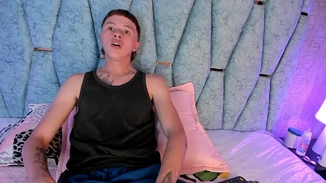 Genesis_And_Jack_ live sex cam