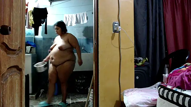 yulieth_bbw's cam snapshot