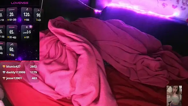 Blondiewithanass's cam snapshot