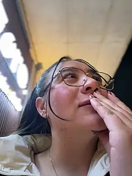 vaneelee's cam snapshot