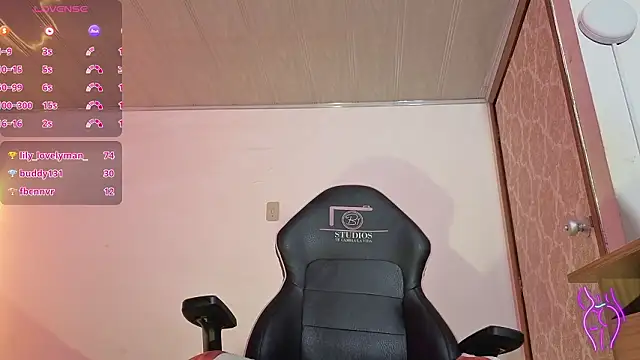 Laylafoxy_tay's cam snapshot