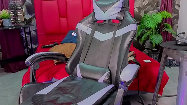 deyy_madissonn live sex cam