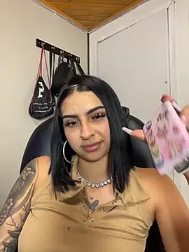 Hilary_pinkk live sex cam