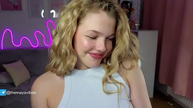 Maya_Rave live sex cam