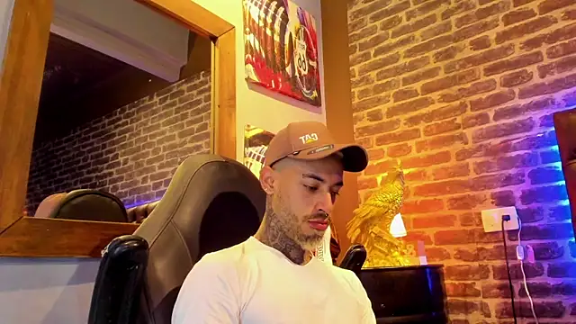 VinzenzRizzo live sex cam