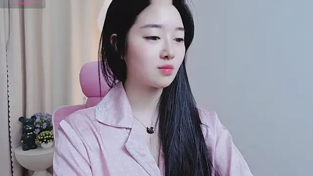 Miu-999 live sex cam