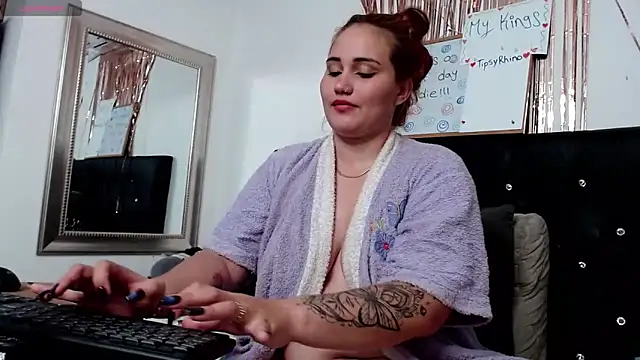 Baby_hornyJM's cam snapshot