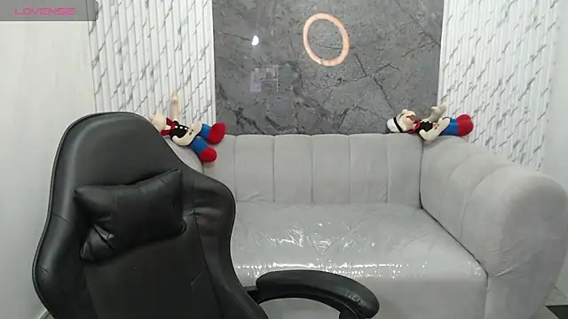 Ivony18_b's cam snapshot