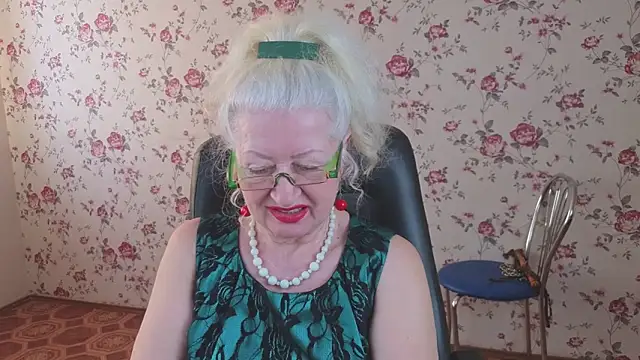 Maya_Mayflower's cam snapshot