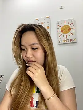 Almira6868 live sex cam