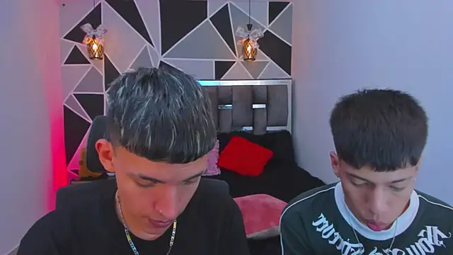 Juan_Nd_Steven's cam snapshot