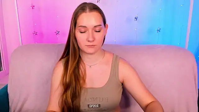 AlinaVice's cam snapshot