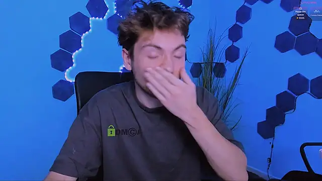 joseph_bear_'s cam snapshot