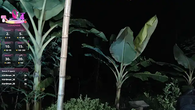 esmeralda_li's cam snapshot