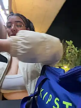 vaneelee's cam snapshot