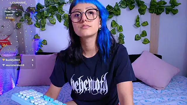 tati_cardenas's cam snapshot