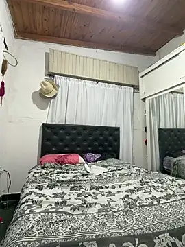 Babylovetierna1 live sex cam