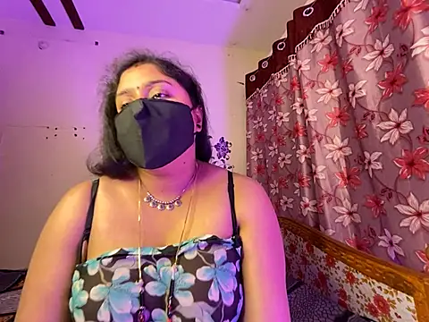 LouleyRanii's cam snapshot