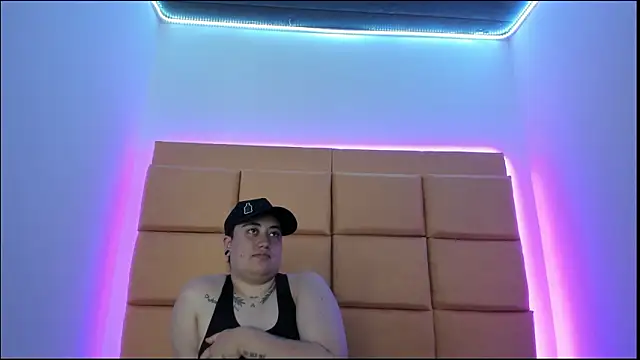 Liany_and_liam's cam snapshot