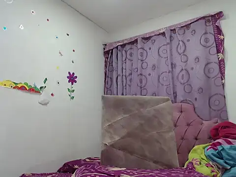 DannaTs1 live sex cam