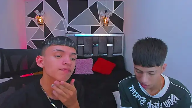 Juan_Nd_Steven live sex cam
