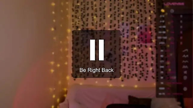 AnyaTaylor_'s cam snapshot