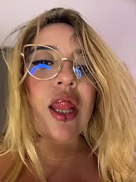 _Ninasanz's cam snapshot