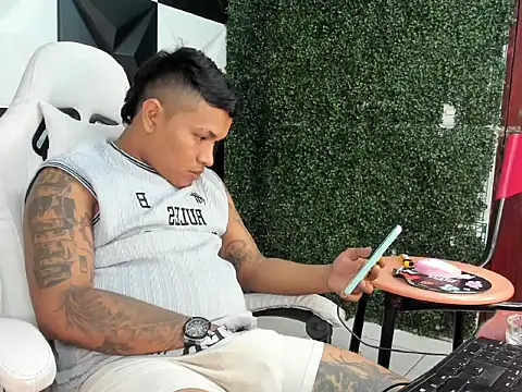 jerry_anderson18 live sex cam