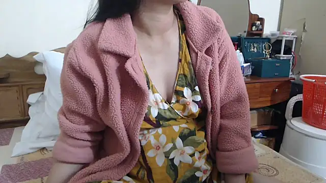 Naked_like_the_moon_usa's cam snapshot