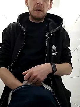 CrookedBunk3527 live sex cam