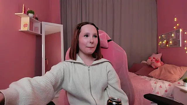 Haya_Harareet's cam snapshot