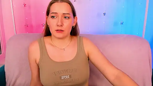 AlinaVice's cam snapshot