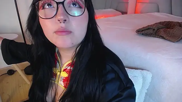 Miss_Loise's cam snapshot