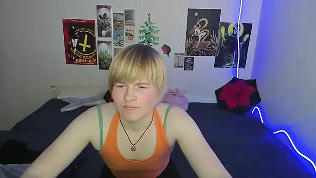 Cattie_w_'s cam snapshot