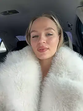 MonikaVAlex's cam snapshot