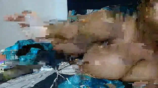 Hugetittiesxx2 live sex cam