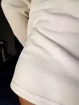 QUEENZAZA's cam snapshot