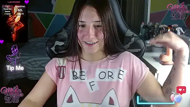 Mysticdooll69's cam snapshot