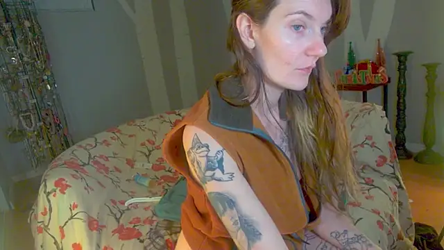 YourFavCanadianMILF's cam snapshot