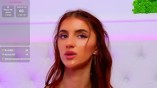 ElisaCharm's cam snapshot